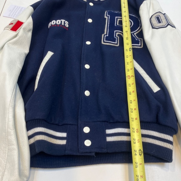 JUST REDUCED !!!!!  Once in a lifetime, does this ROOTS jacket go up for sale. - Picture 7 of 14